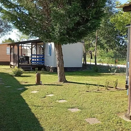 Mobil 32m² Avec Terrasse Pour 4 Personnes A - Api-1-52-404 Camping *